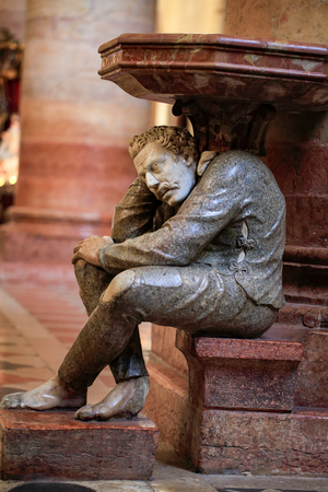 the "Hunchbacks" in  Church Sant'Anastasia