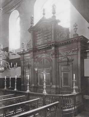Aldgate, Synagogue, The Echal, 1701 (b/w photo)