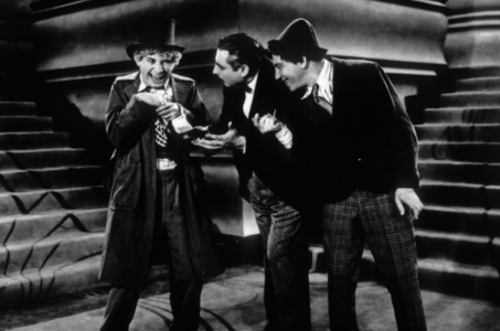 Animal crakers, 1930 (film still)