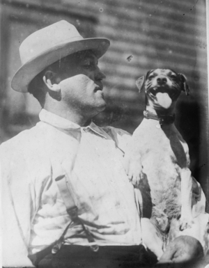 Jeffries & pet dog Teddy 1900 (photo)