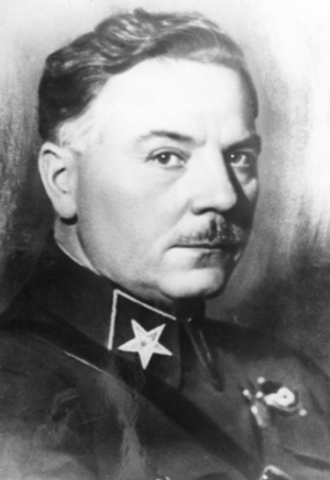 Kliment Voroshilov, 30s (b/w photo)