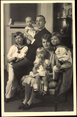 Ak Prince Frederick with Princess Margaret of Saxony Sigmaringen (b/w photo)