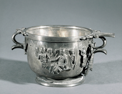 So-called cup of Emperor Augustus: Augustus, on a folding chair and surrounded by lictors, receives the submission of the barbarians …