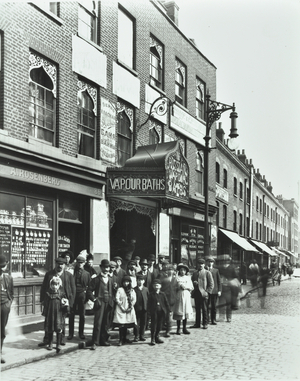 Russian Vapour baths, Brick Lane, 1904 (b/w photo)