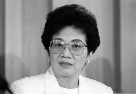 Corazon Aquino, 1989 (photo)