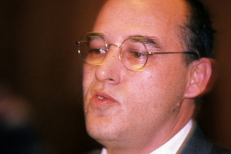 Gregor Gysi during the PDS party conference in Berlin Gesellschaft 3 ..., 1995 (photo)