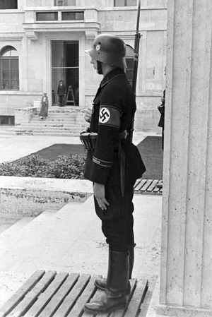A trip to Stuttgart, Germany 1930s (b/w photo)