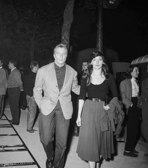 Philippe Lemaire and Juliette Greco on the set of the film "Mauvaises Rencontres", may 1, 1955 (photo)