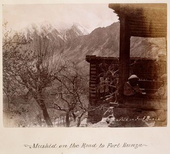 Mushid [Masjid] on the road to Fort Hunza.
1885
[Albumen print, 198x149mm].