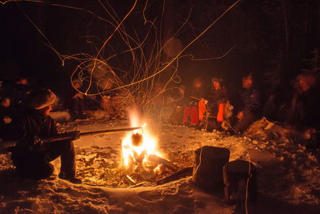 Drinking tea in a Reindeer excursion in Salla Reindeer Park for see the Northern lights, Finland, 2018 (photo)