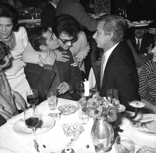 Claude Nougaro and Serge Reggiani, in Bobino, 1969 (photo)