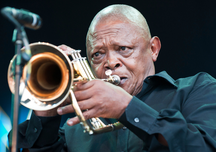 Hugh Masekela (photo)