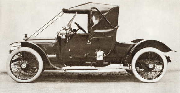 The 1910 Austin "Ascot" car.   From The Story of 25 Eventful Years in Pictures, published 1935.