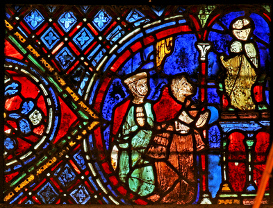 Two donors before a statue of the Virgin (w29a) (stained glass)