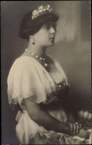 Ak Princess Margaret of Thurn and Taxis, Crown (b/w photo)