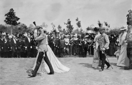 Emperor Franz Joseph I and the archdukes at the unveiling ceremony of the Elizabeth Memorial in Goedoelloe (b/w photo)
