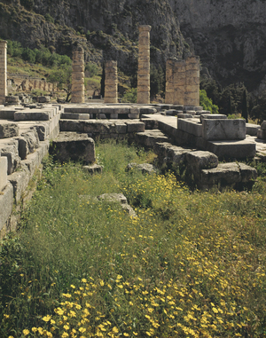 Temple of Apollo, Delphi (photo)