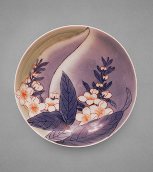 Bowl with floral blossoms, first half 18th
century (Nabeshima ware; porcelain decorated with
overglaze enamels)