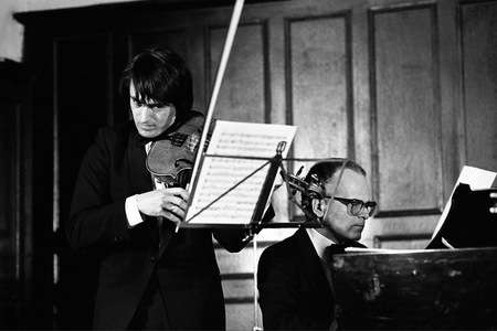 Yuri Bashmet (b/w photo, 1984)