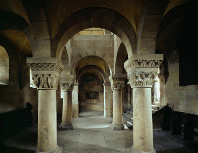 Double chapel of the lower church, interior, Imperial Castle, Nuernberg, Germany (photo)