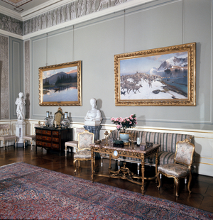 Oslo 1965: Interior from the Mirror Hall in the Royal Castle. Price lamp / chandelier …, 1965 (photo)