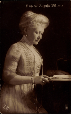 Empress Auguste Viktoria, Pearl Necklace, Book