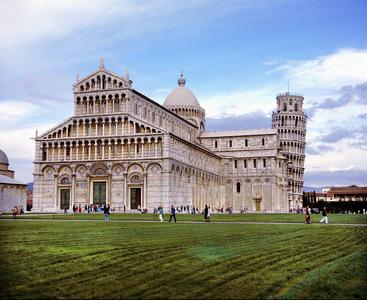 City view of Pisa, 1995-98 (photo)
