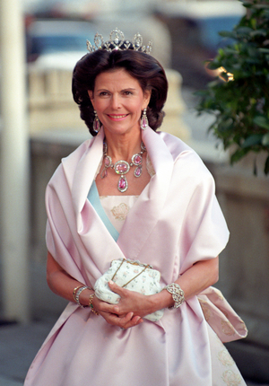 Bokira jinsiy aloqa video jurnali Ben 10 jinsiy aloqa multfilmlarini tomosha qiling