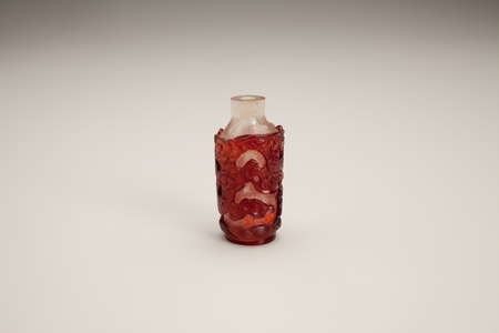 Snuff bottle (glass)
