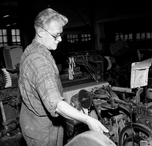 Oslo 195710. Wheels Veveri A/S must set due to financial difficulties. The company …, 1957 (photo)