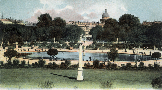 Paris: the pond in the garden of Luxembourg, postcard, c. 1900