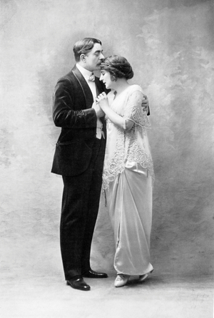 Louis Gauthier and Monna Delza in L ' Exilee