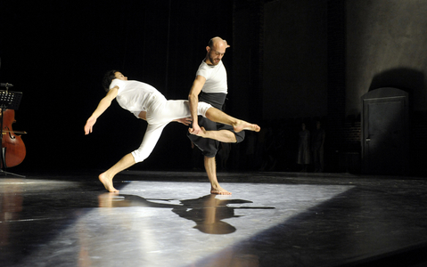 'Jagden und Formen (Zustand 2008)', a musical-choreographic project by Ensemble Modern and Sasha Waltz and Guests, Berlin, 24th Novemeber 2008 (photo)