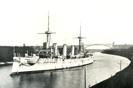 WWI 1914 1918-SMS Kaiserin Augusta in the Kaiser Wilhelm Canal in 1903; the Levensau High Bridge is in the background