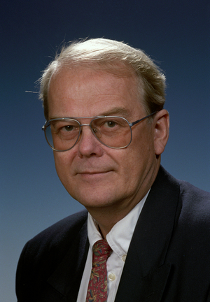 Oslo, 1993 Storting Representative Gunnar Skaug (A) Born 25/5-1940 in Sarpsborg, died 24/6-2006 ..., 1990 (photo)