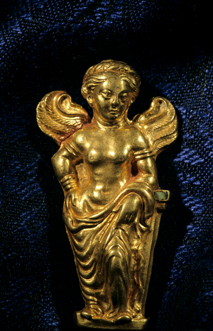 Bactrian Aphrodite brooch, from the grave of the princess, c...., 2004 (photo)