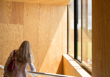 Communal workshops and staff housing, Boidot Robin architects, 2016, Poigny-la-Forêt, Yvelines, France (photo)