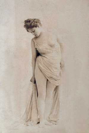 Young dancer, photo by Reutlinger, Paris, c. 1890