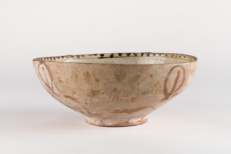 Bowl, 10th century (ceramic)