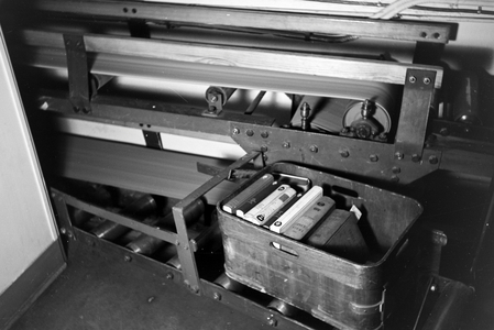 The book conveyor system in the library magazine of the Berlin State Library (former Prussian State Library), Germany 1930s (b/w photo)