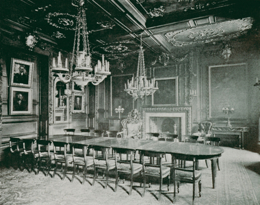Vintners' Hall, The Court Room (b/w photo)