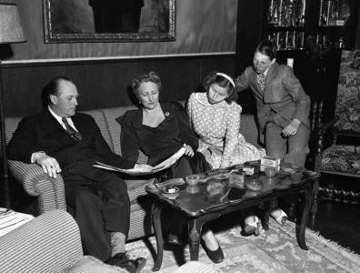 Skaugum, Asker 19490511 Almost the entire Crown Prince family photographed together in the  …, 1949 (photo)