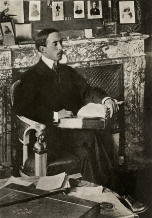Portrait of pilot Alberto Santos Dumont ( 1873 , 1932 ) airplane pilot (photograph)