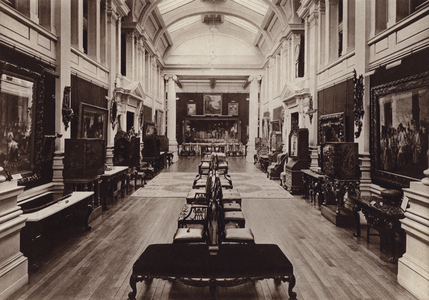 Port Sunlight: Lady Lever Art Gallery (b/w photo)
