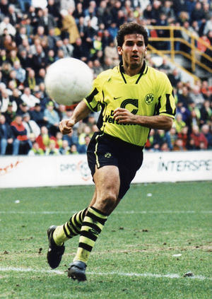 Image of KOHLER OF BORUSSIA DORTMUND CELEBRATES GOAL, 1998