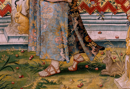 Flemish tapestry. Series Vertumnus and Pomona; Vertumnus transformed into a gardener (Vertumno transformado en jardinero). Fifth tapestry in the series. Model Circle of Pieter Coecke Van Aelst and Léonard Thiry. Manufacture Unknown workshop, Brussels, before 1550. Fabric Gold, silk and wool.