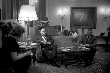 Austrian sculptor Fritz Wotruba with Manfred Mautner- Markhof, Austrian industrialist …, 1960 (photo)