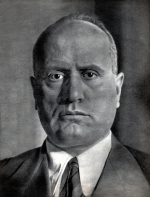 Benito Mussolini, 1940