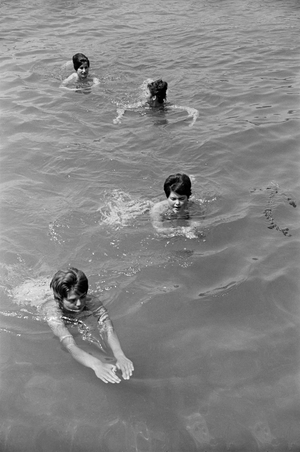 Lake Woerthersee, life at an Austrian beach ..., 1960 (photo)