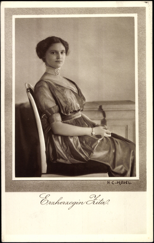 Ak Archduchess Zita of Bourbon Parma, Empress of Austria (b/w photo)